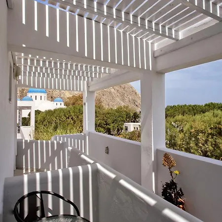 Sunrise In Apartamento Perissa (Santorini)